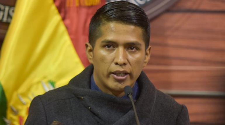 El presidente del Senado califica de inhumano el paro médico