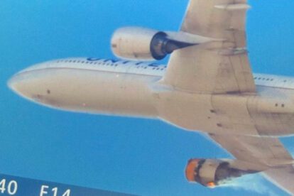Boeing 777 falla de motor en pleno vuelo