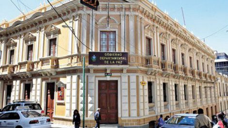 despido por campaña electoral en la Gobernación de La Paz