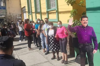 Manfred Reyes Villa ayuda a saldar deuda con el Estado
