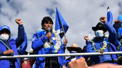 Evo Morales en El Alto reforzando la campaña del MAS