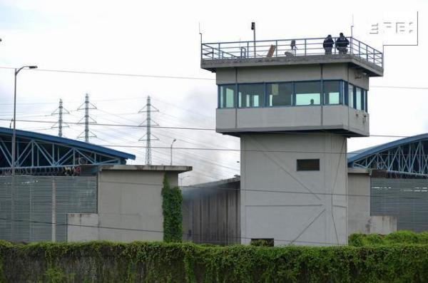 Amotinamientos en centros penitenciarios en Ecuador
