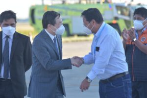 Llegada de vacunas Sinopharm a Bolivia