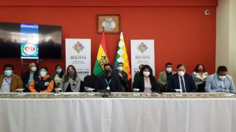 Acuerdo educación a distancia firmado por el Ministerio de Educación