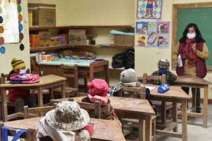 Bajas temperaturas en Machacamarca afectan el aprendizaje de niños