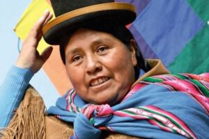 Felipa Huanca diplomática en Perú