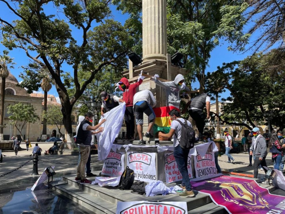 Candidatura de Manfred Reyes Villa en la Plaza 14 de Septiembre