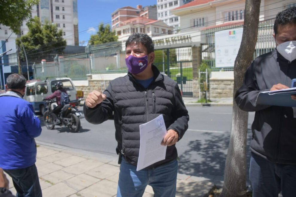 Recurso extraordinario de revisión presentado por Súmate para habilitar a Manfred Reyes Villa