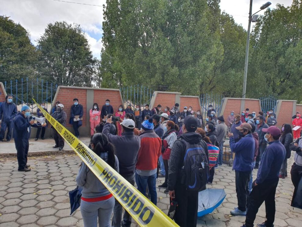 Examen de ingreso a la UTO con control de bioseguridad