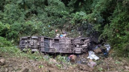 Accidente de bus en Cañadón