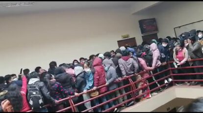 Quiebre de baranda UPEA ocasiona varios muertos y heridos