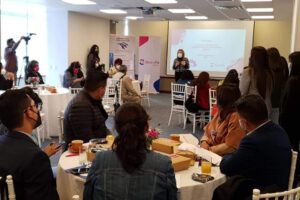 Guía de comunicación institucional con enfoque de género del Banco FIE