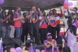 Manfred Reyes Villa pide calma y llama a cuidar el voto