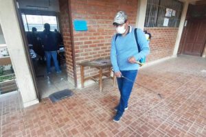 Clases semipresenciales en Cochabamba
