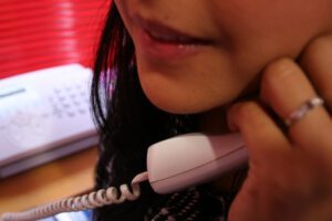 Violencia contra la mujer: Abrirán salas de recepción de denuncias verbales en las nueve capitales del país