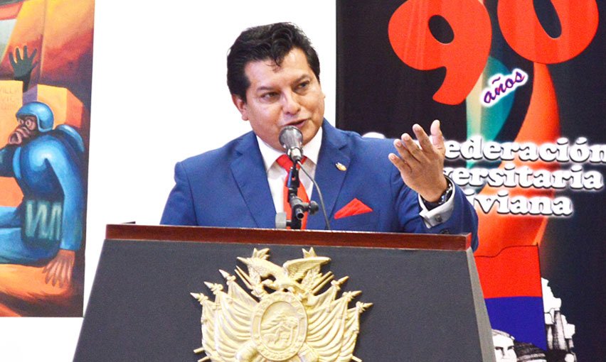 Max Mendoza defiende la Autonomía Universitaria tras tragedia en la UPEA