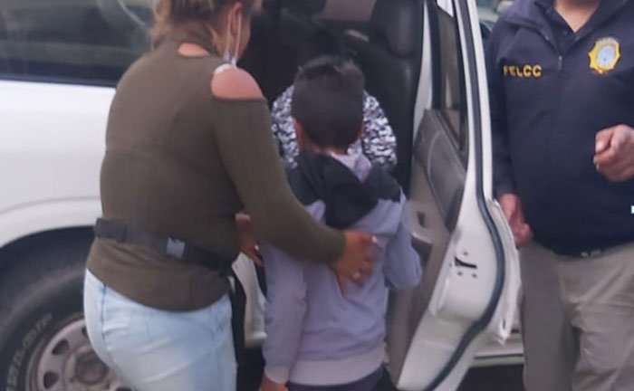 Rescatan a dos niños que pretendían ser llevados a Chile