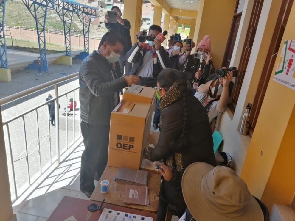 Jhonny Vedia candidato a la gobernación por el MAS