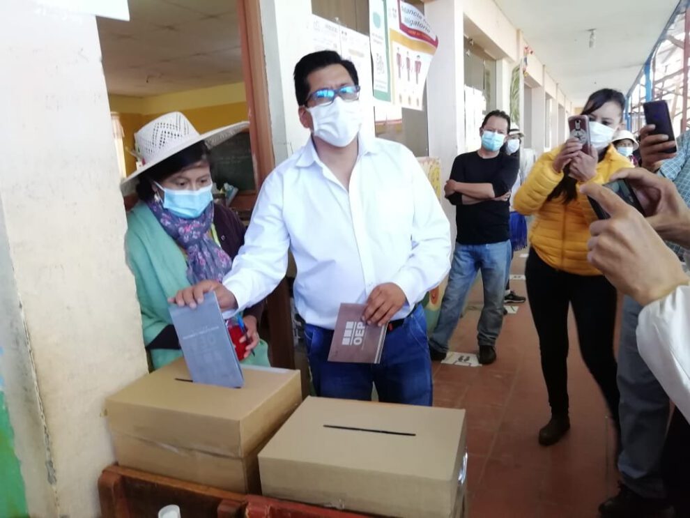 Candidato a la Alcaldía de Oruro, Alberto Paz Virgue
