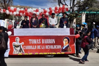 Colegios rinden homenaje a la Revolución del 6 de Octubre de 1810