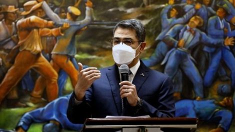 Juan Orlando Hernández implicado en juicio por narcotráfico