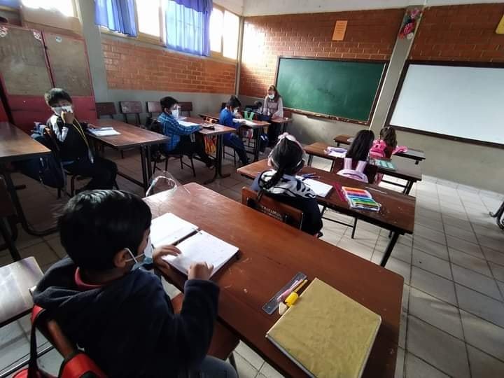 Clases semipresenciales en Cochabamba