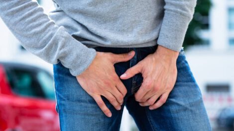Covid-19 y erecciones prolongadas en hombres de 60 años