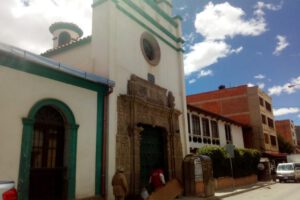 Casa de Santa Nazaria Ignacia con Wifi para estudiantes de bajos recursos