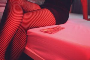 Subasta de mujeres en una fiesta en La Paz