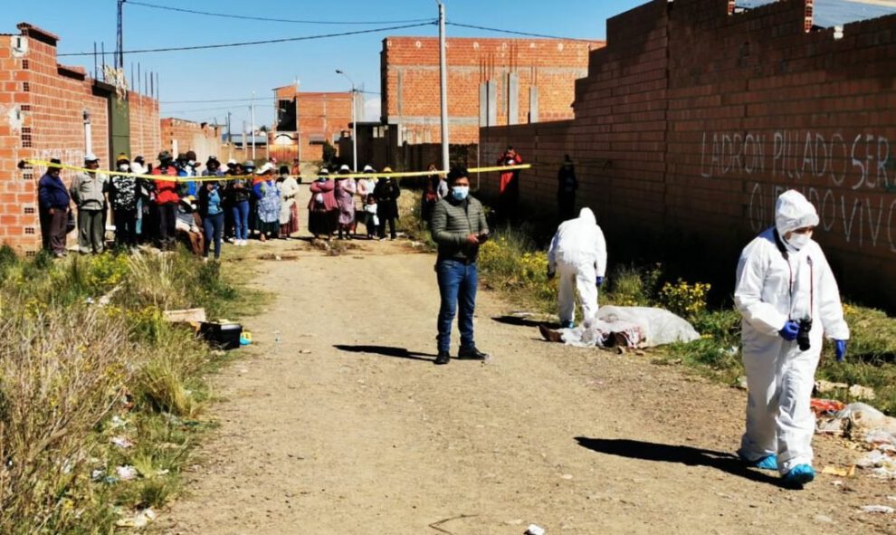 Asesinato de mujer en El Alto