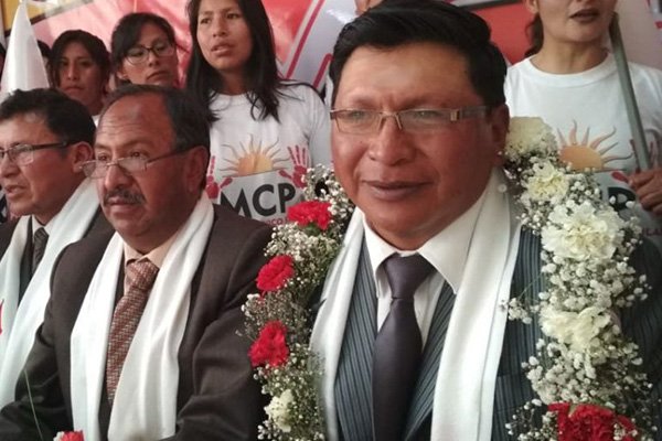 Jhonny Llally alcalde electo de Potosí donará la mitad de su sueldo para el sector salud
