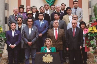 Orden de aprehensión contra Jeanine Áñez