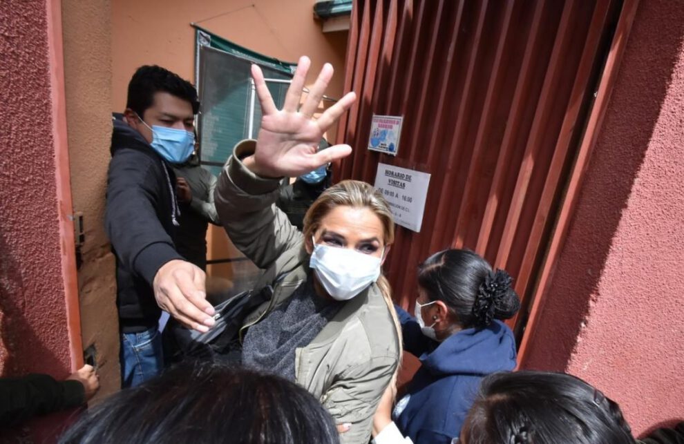Jeanine Añez ingresa al penal de Obrajes