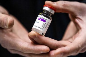 Vacuna AstraZeneca suspendida en varios países europeos