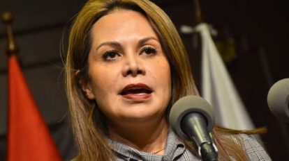 Roxana Lizárraga solicita refugio político en Perú