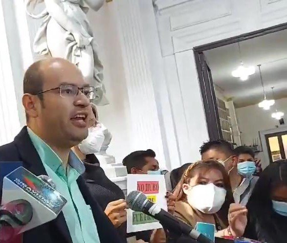 Creemos Santa Cruz: No se llevarán a ningún boliviano de Santa Cruz