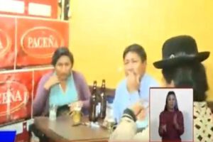 Asambleístas en La Paz durante sesión virtual