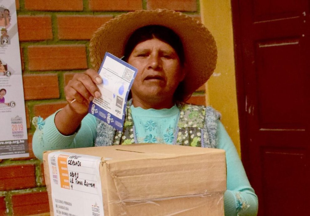 Bolivia celebra 37 años de vida democrática