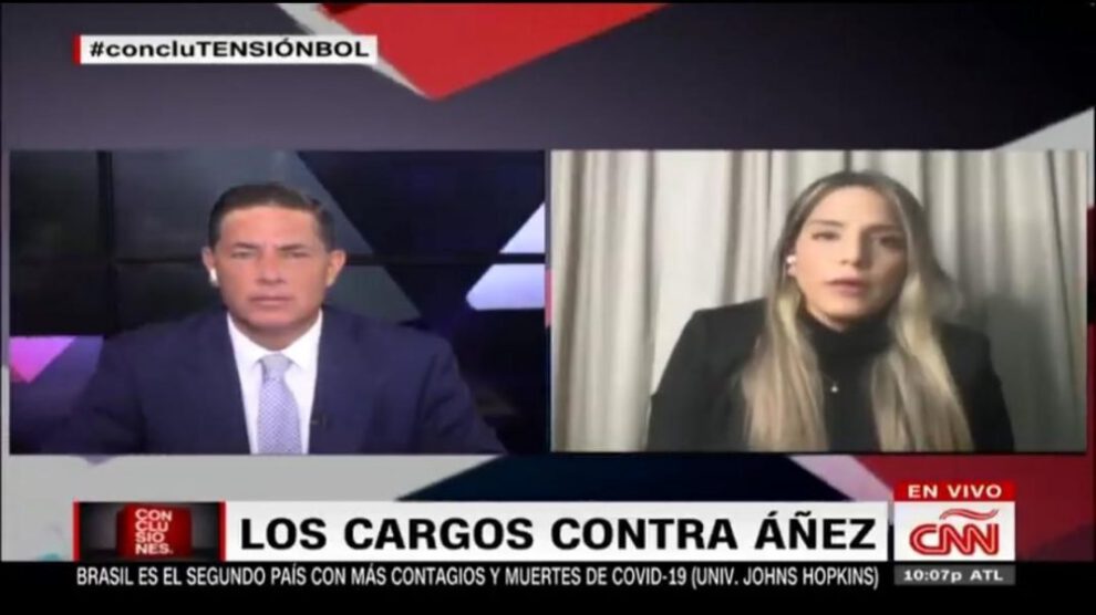 Carolina Ribera Añez hablando sobre la salud de su madre