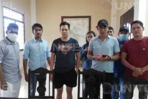 Yerko Núñez y su hijo Antonio en el Comité Cívico de Beni