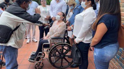 Eidy Roca se refugia en el Comité Cívico Pro Santa Cruz