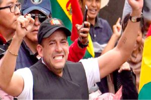 Orden de aprehensión contra Camacho