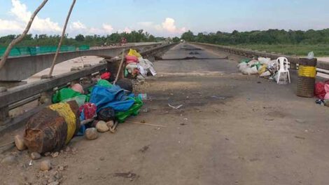 Descarga eléctrica en Yapacaní