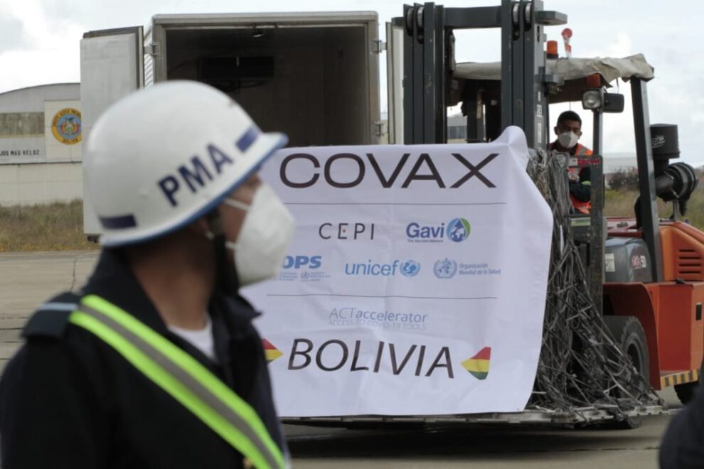 Vacuna AstraZeneca en Bolivia