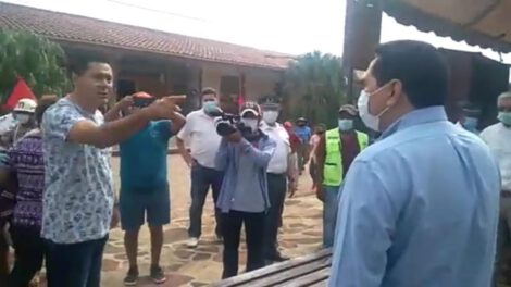 Alcalde de San José de Chiquitos fue increpado por izar la Whipala