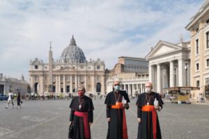 Recorte de salarios en la Santa Sede por el Papa Francisco