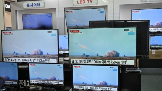 Corea del Norte lanza misiles al Mar de Japón