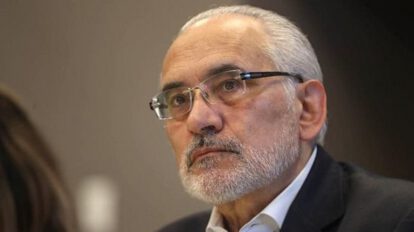 Carlos Mesa califica de cínico al Gobierno