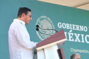 Luis Arce discute derechos humanos y privilegios de Jeanine Añez en México