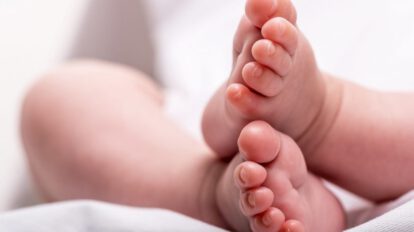 Contaminación y genitales malformados en bebés